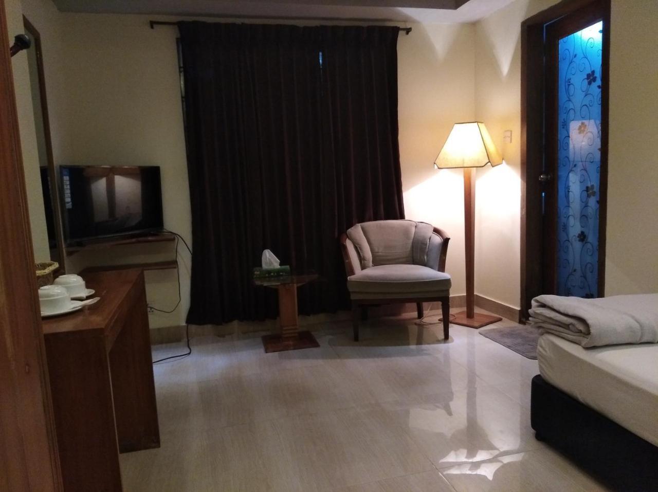 Bottomhill Palace Hotel ซิลเฮติ ภายนอก รูปภาพ